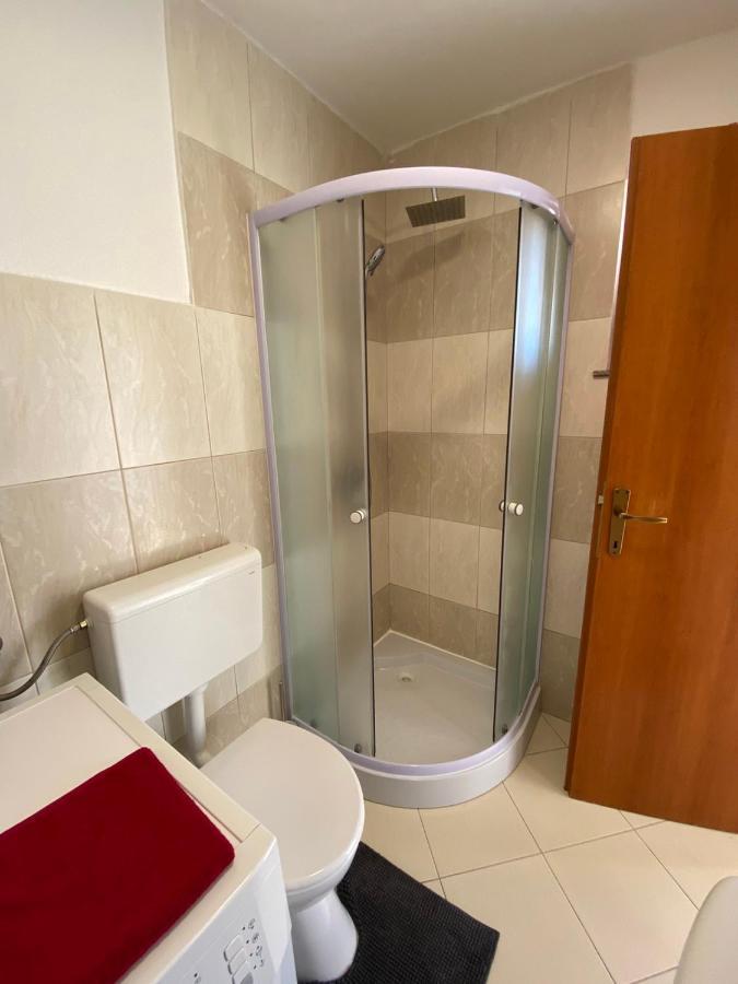 Apartman Hana U Blizini Automotodroma Grobnik I Kostrenski Plaza Kostrena Kültér fotó
